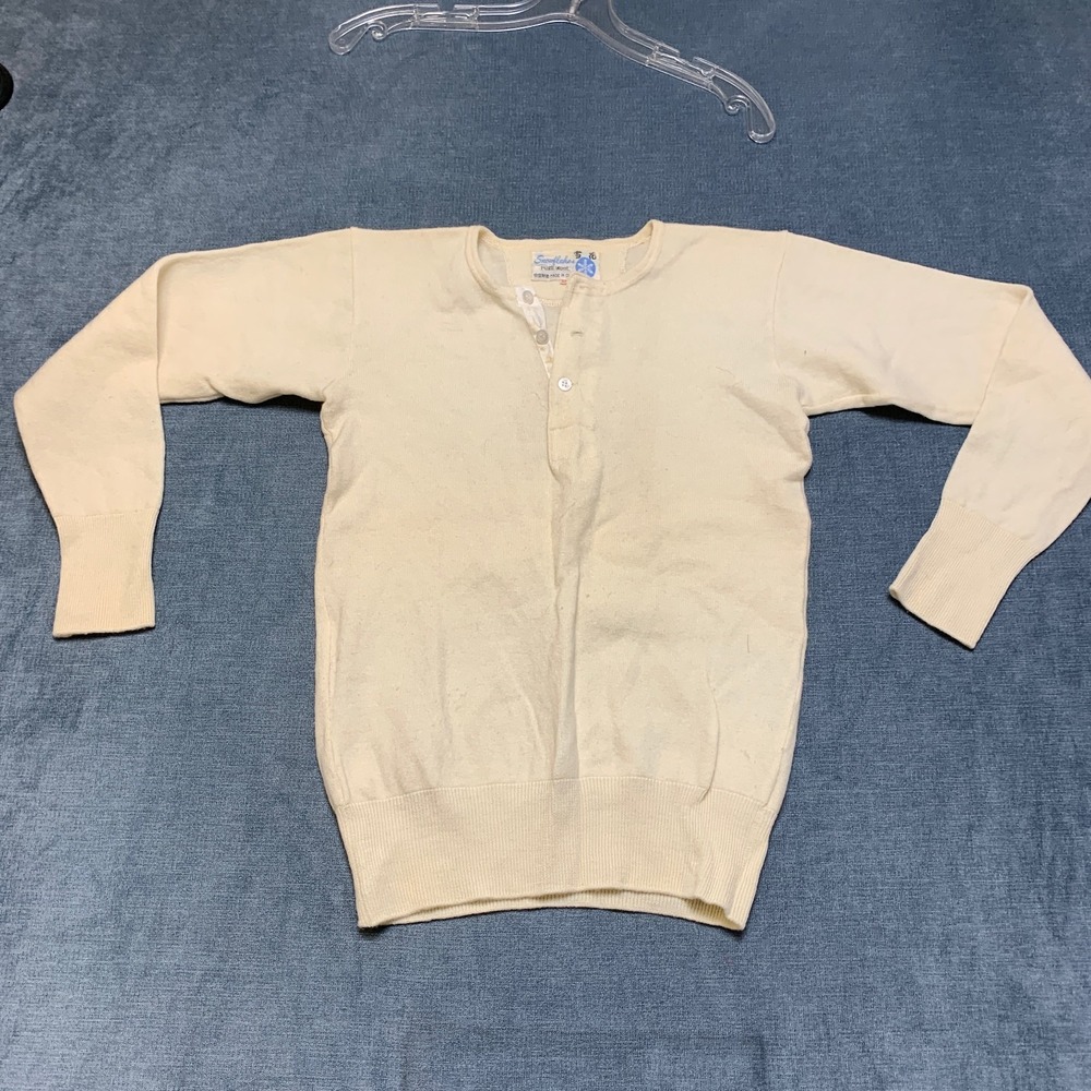 Snowflakes Henley Sweater Women 32 Beige Wool Long Sleeve Ribbed Hem Winter Warm